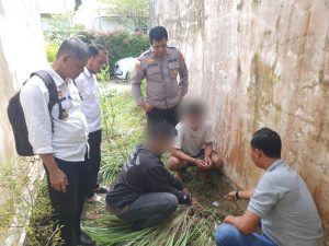 POLSEK SEKAYAM MENGAMANKAN 2 PELAKU, DIDUGA PENGEDAR NORKITA JENIS SABU