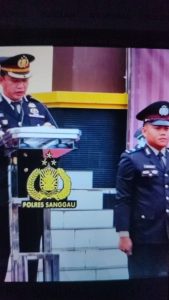 KAPORES SANGGAU  PIMPIN UPACARA  BENDERA  PERINGATI HARI KESAKTIAN PANCASILA