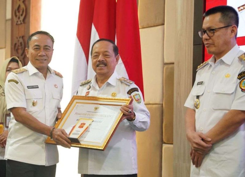Penghargaan Fasilitas Hukum Daerah Diraih Sanggau