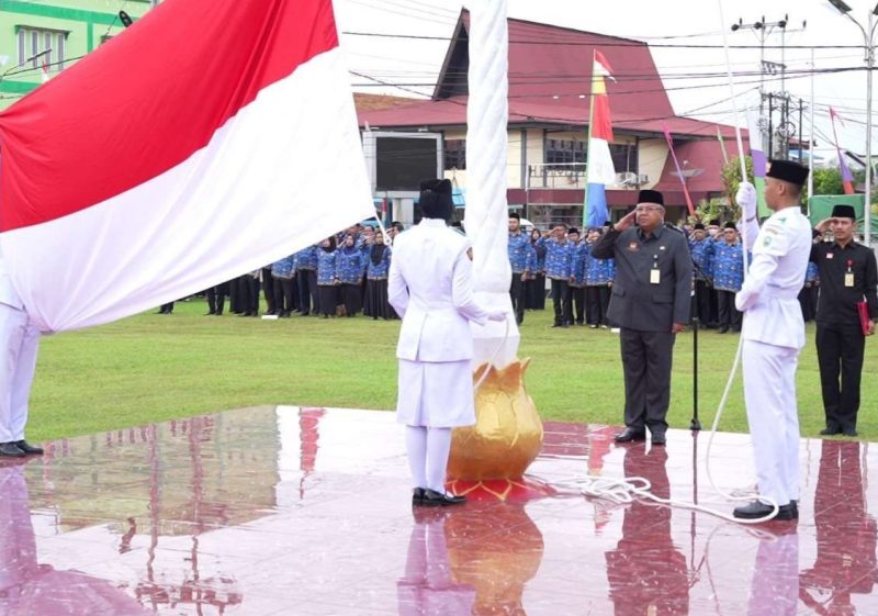 Gelar Upacara HARKITNAS ke – 117 Tahun 2025 Di Halaman Kantor Bupati Sanggau
